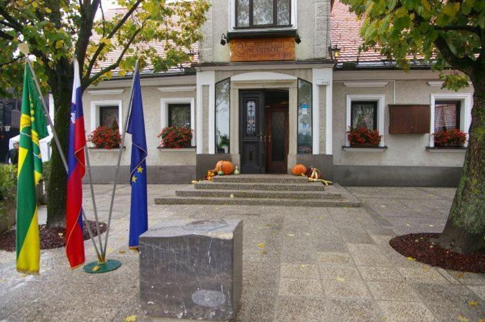 Marincic Inn Skocjan  Bagian luar foto